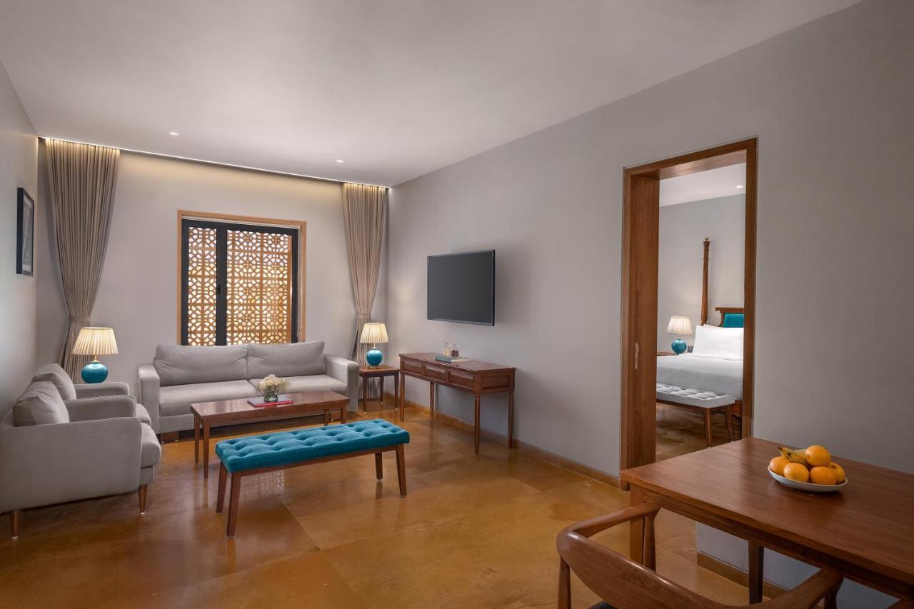 Time Square Resort & Spa Bhuj Exterior foto